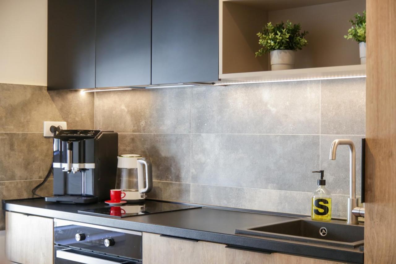 Supernova Deluxe Residence Novi Sad Buitenkant foto
