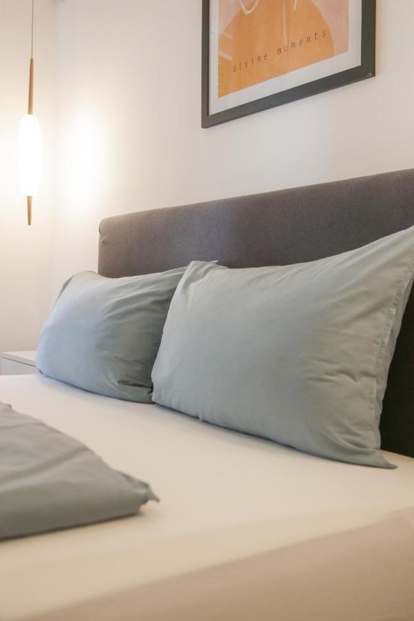 Supernova Deluxe Residence Novi Sad Buitenkant foto