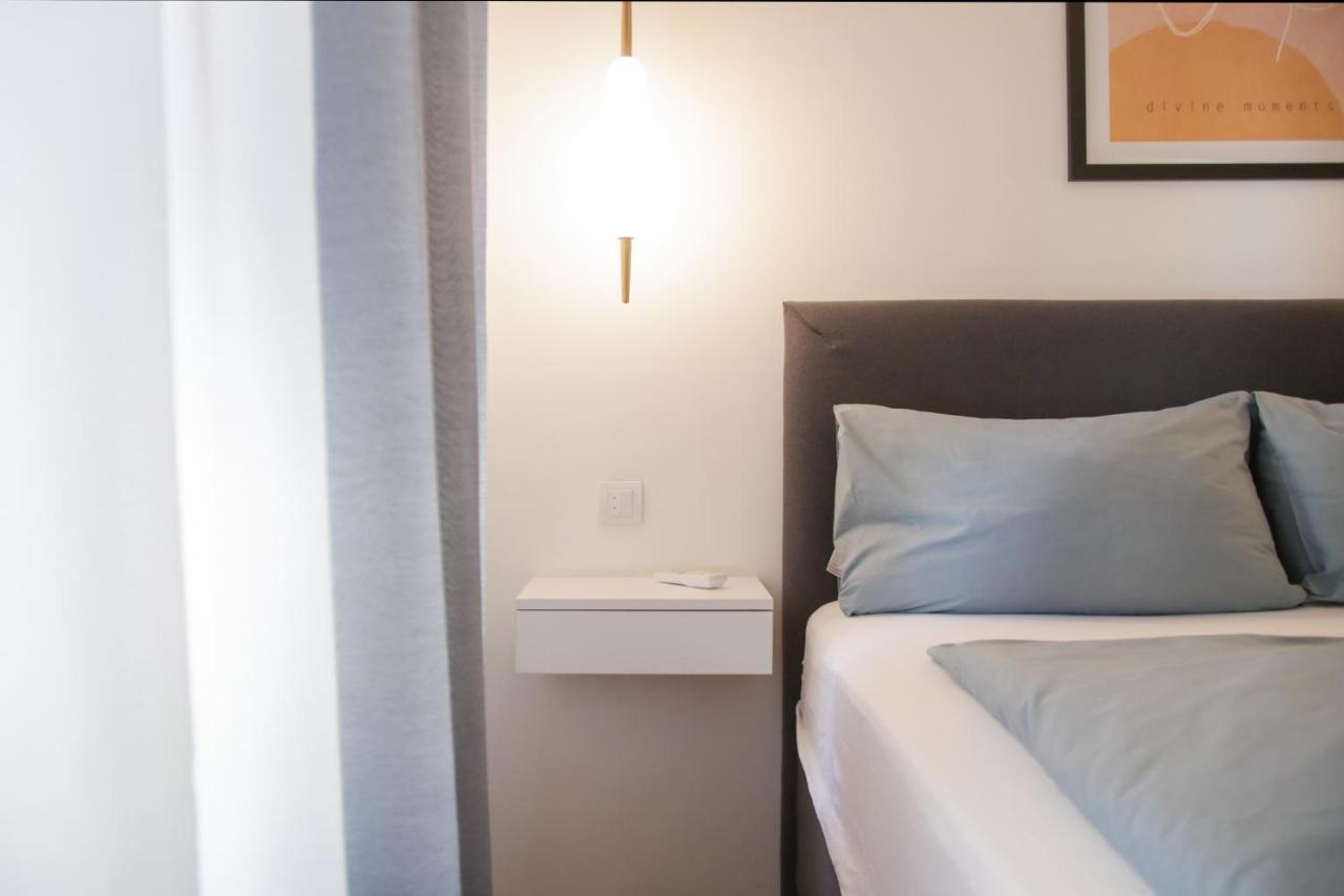Supernova Deluxe Residence Novi Sad Buitenkant foto